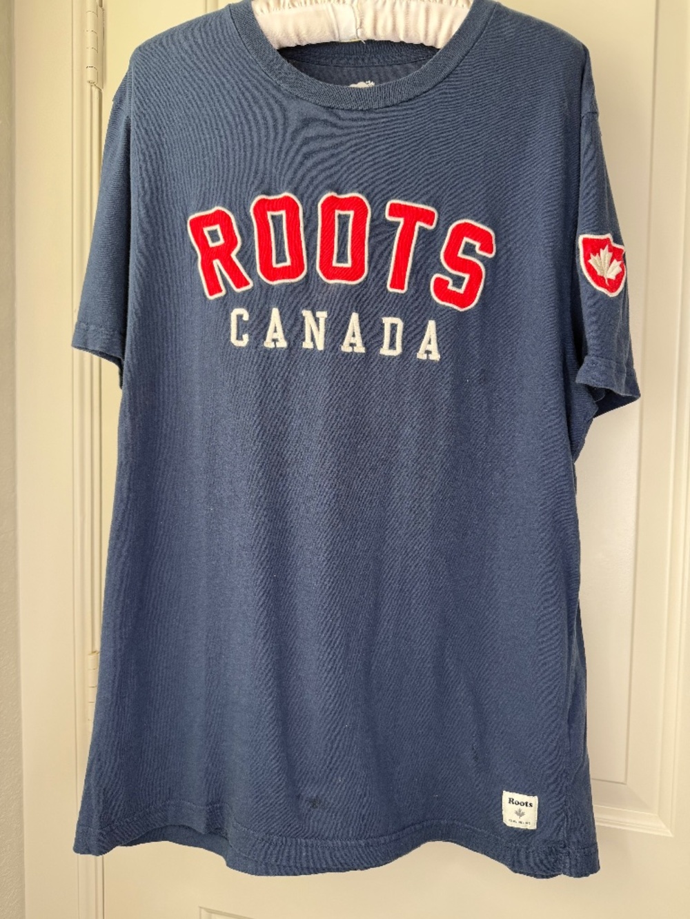 Roots Canada Navy Blue 100% Cotton Graphic T-Shirt Size Large